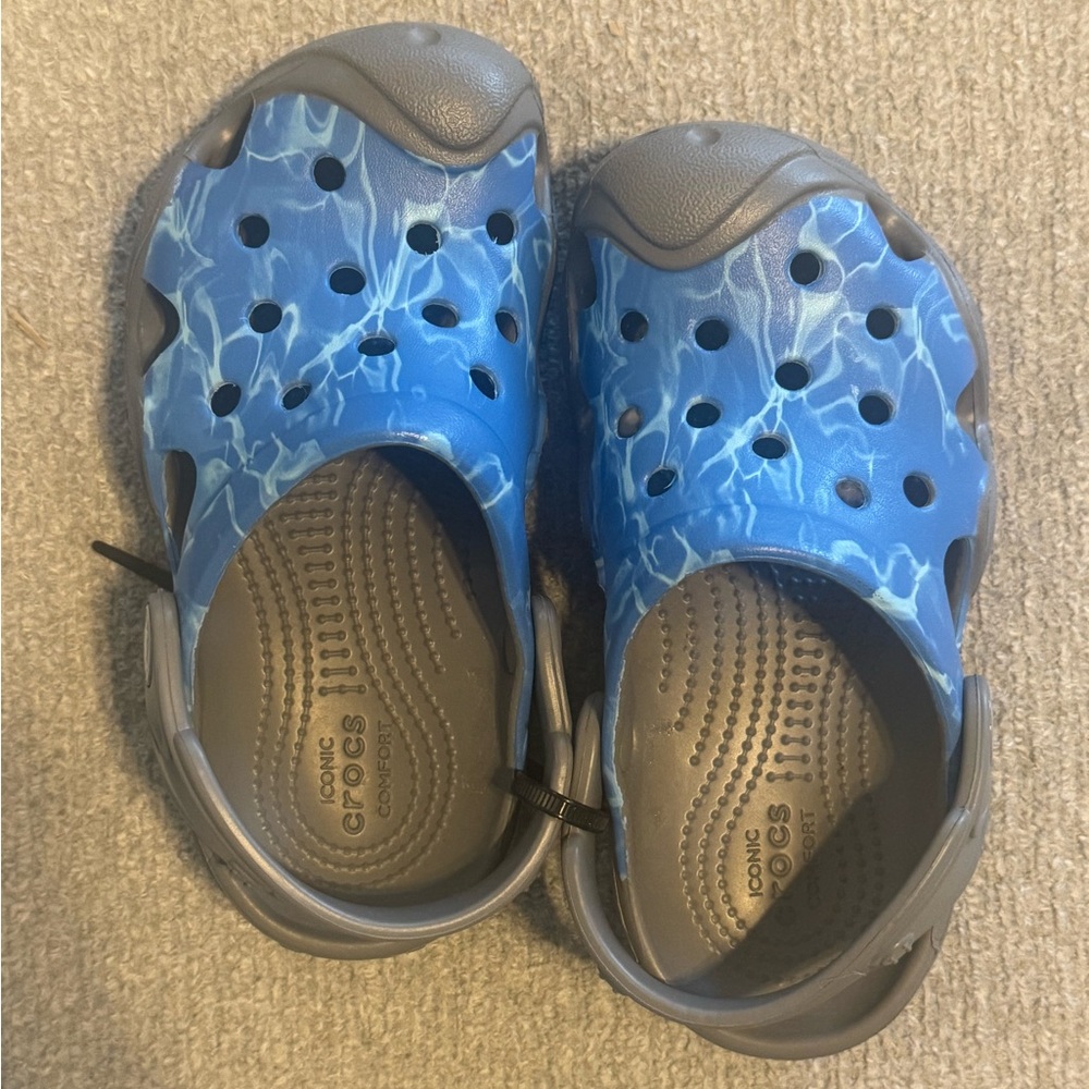 NWOT Crocs 204451 Kids Swiftwater Clog Slipon Shoes In Size C10 Ocean Water Blue